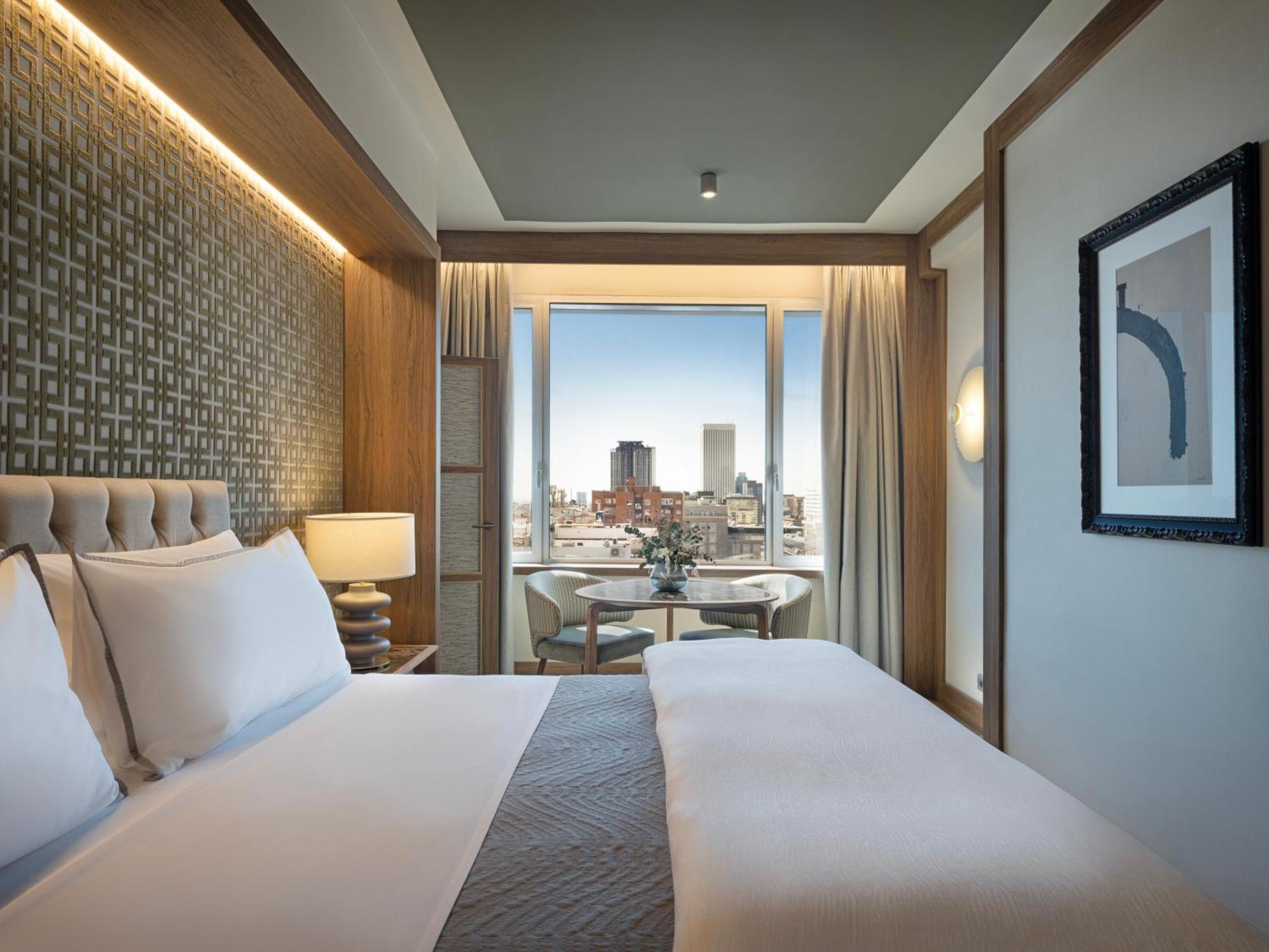 Hotel The Westin Madrid Cuzco Extérieur photo