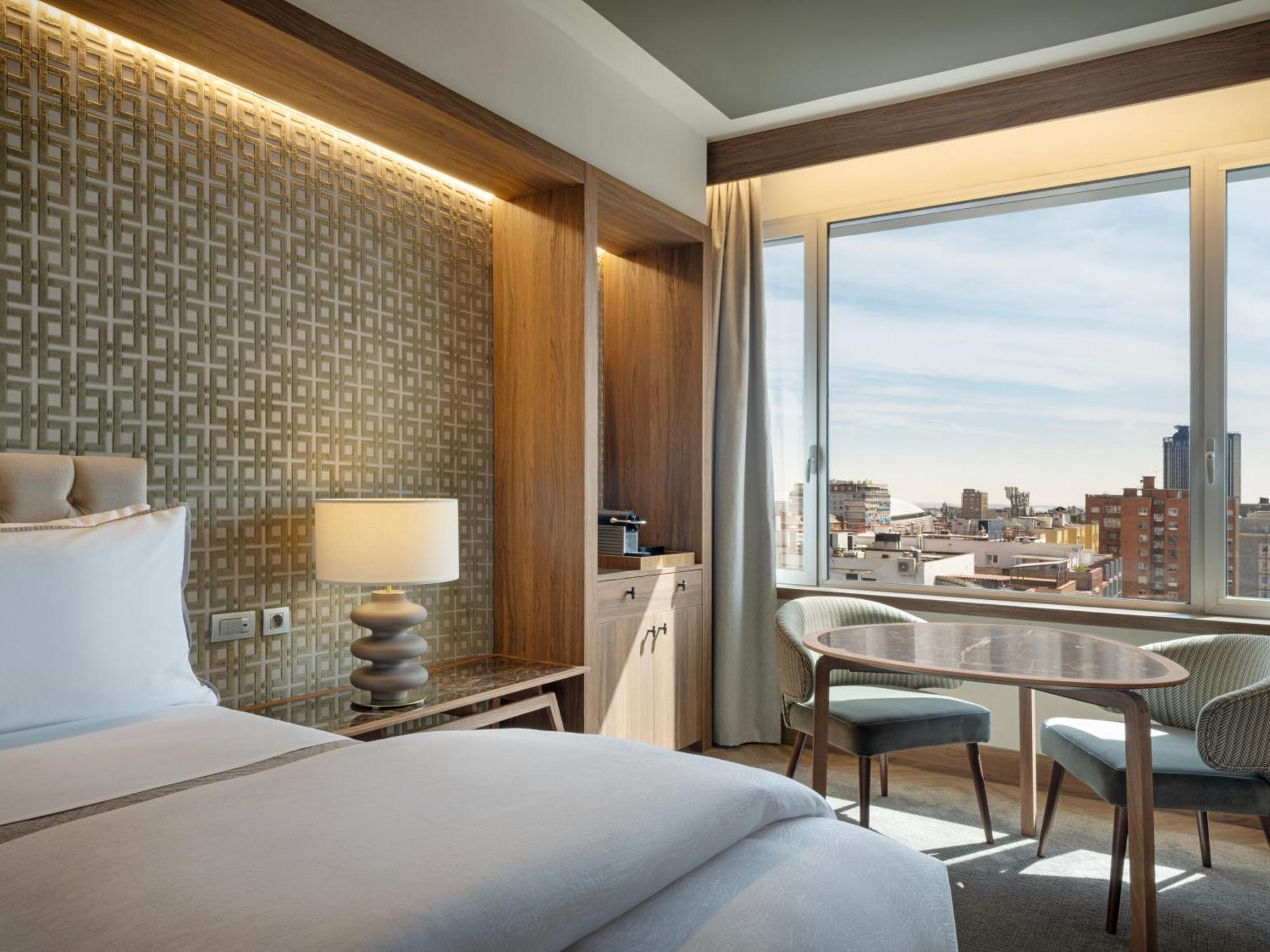 Hotel The Westin Madrid Cuzco Extérieur photo