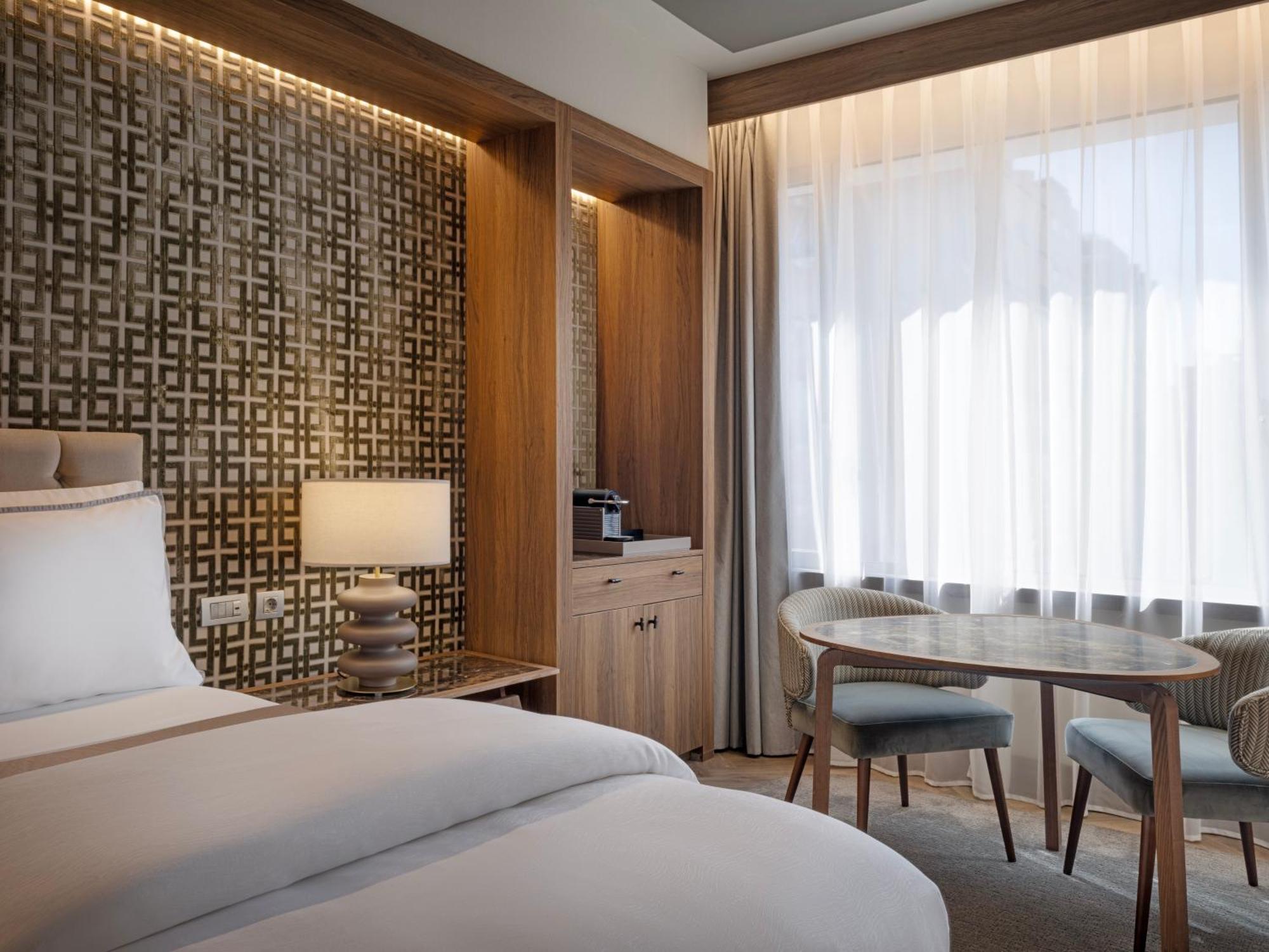 Hotel The Westin Madrid Cuzco Extérieur photo
