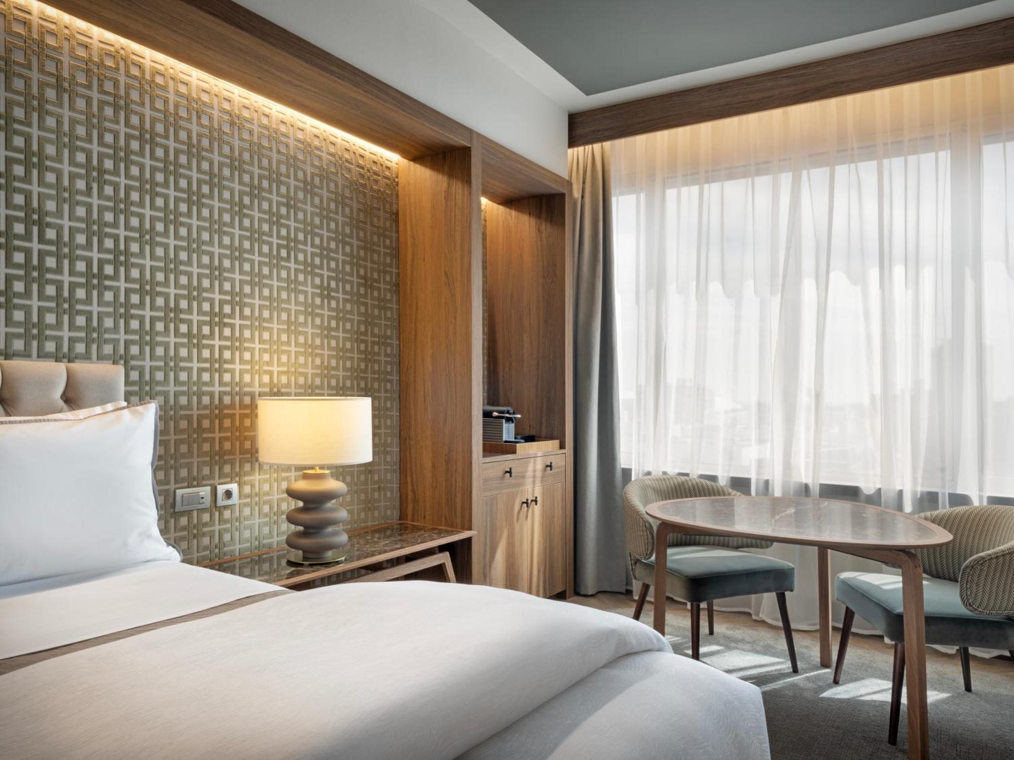 Hotel The Westin Madrid Cuzco Extérieur photo