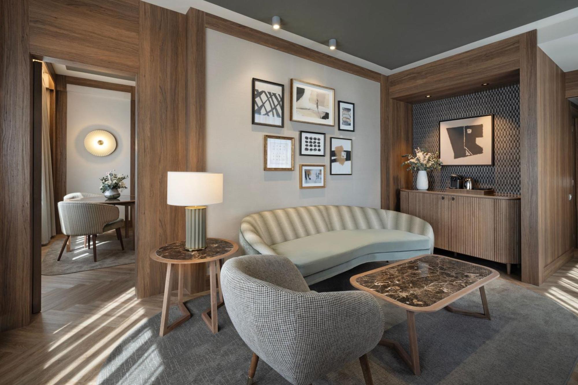 Hotel The Westin Madrid Cuzco Extérieur photo