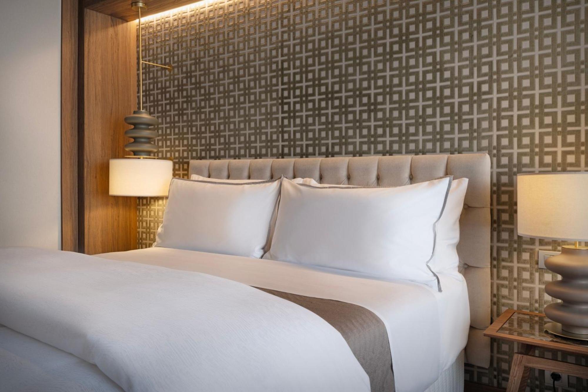 Hotel The Westin Madrid Cuzco Extérieur photo