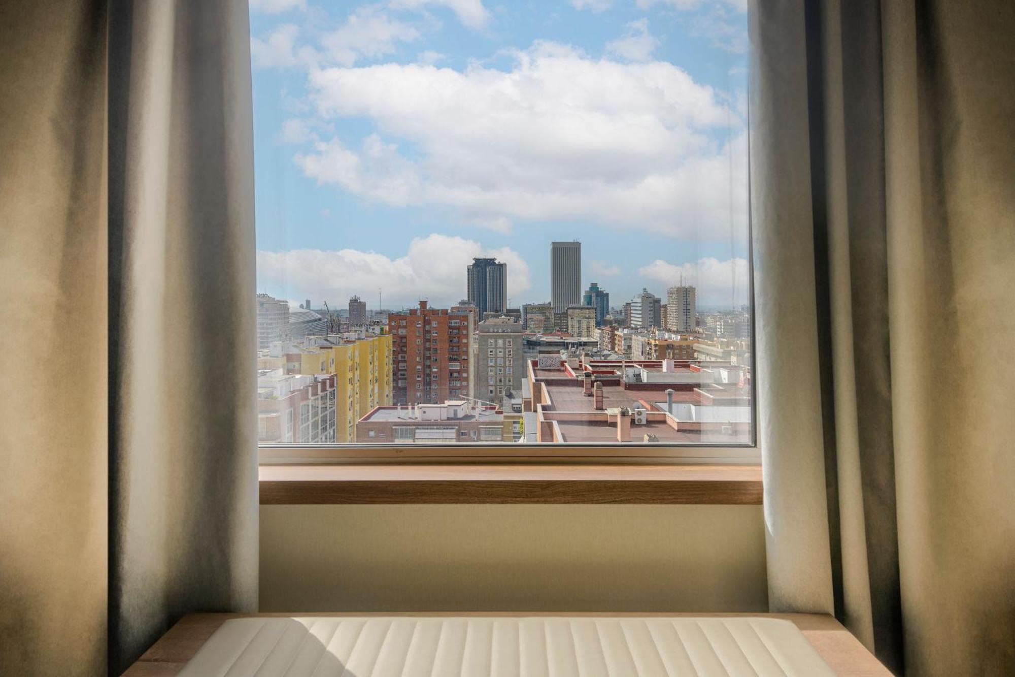 Hotel The Westin Madrid Cuzco Extérieur photo
