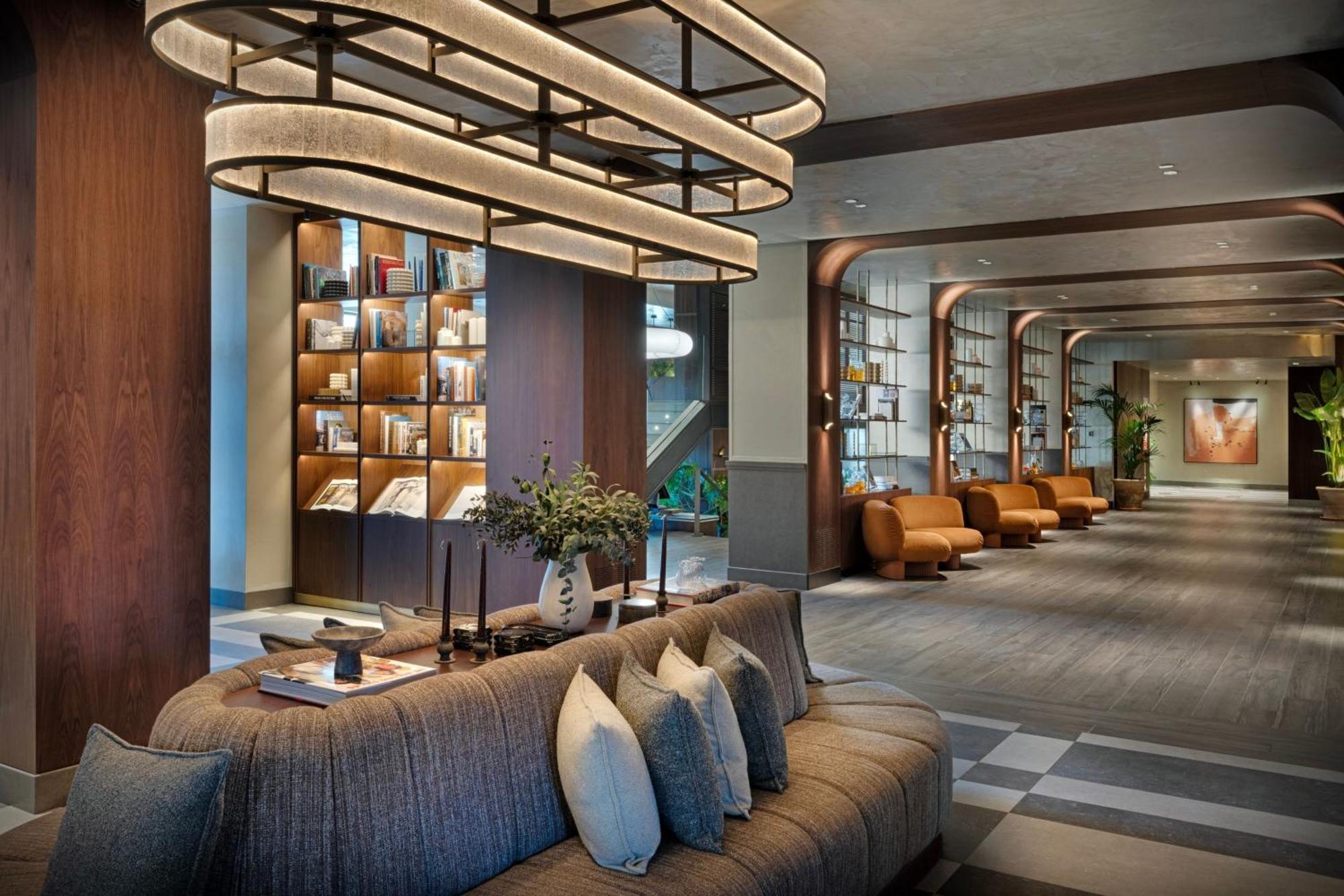 Hotel The Westin Madrid Cuzco Extérieur photo