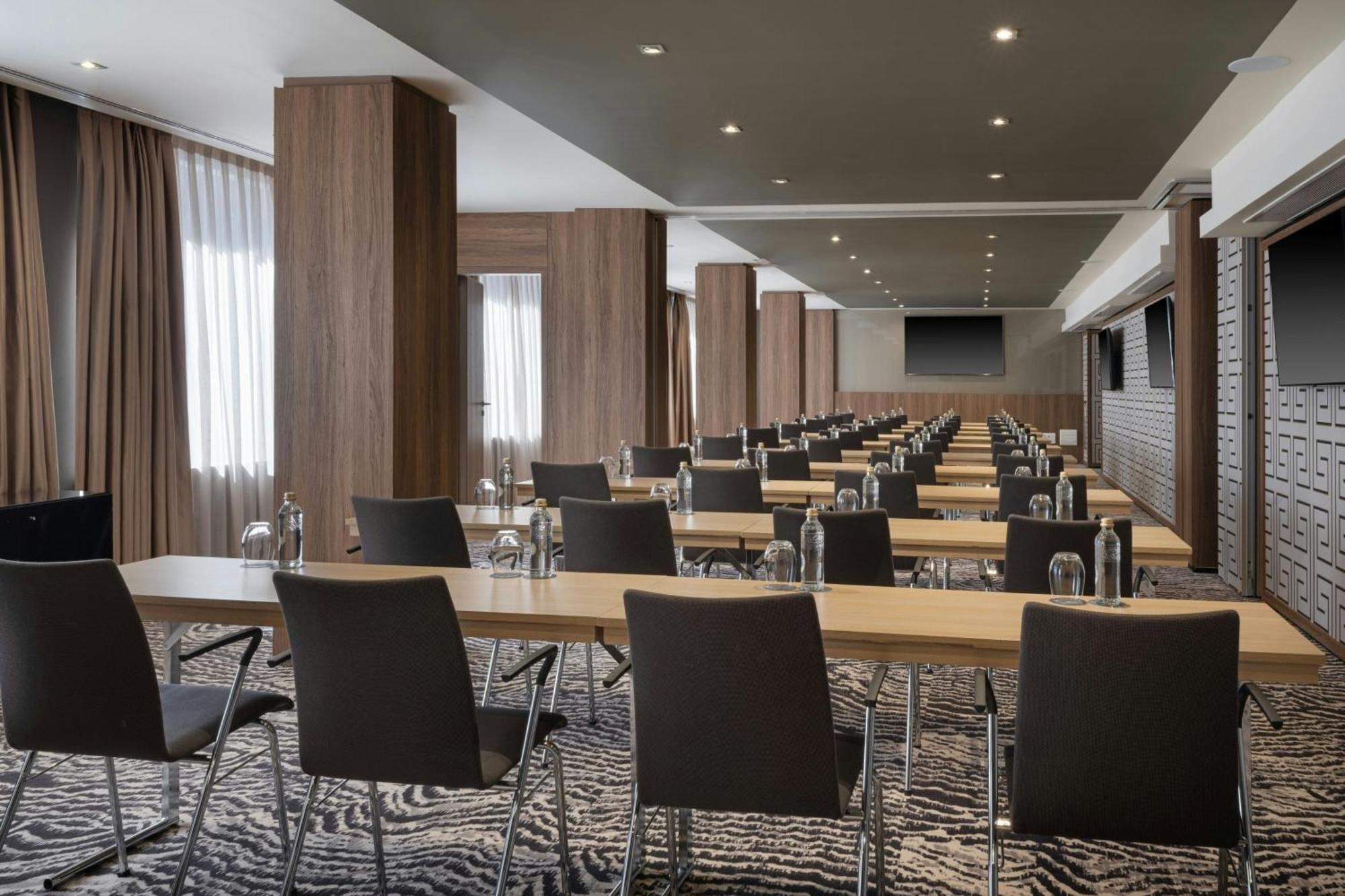 Hotel The Westin Madrid Cuzco Extérieur photo